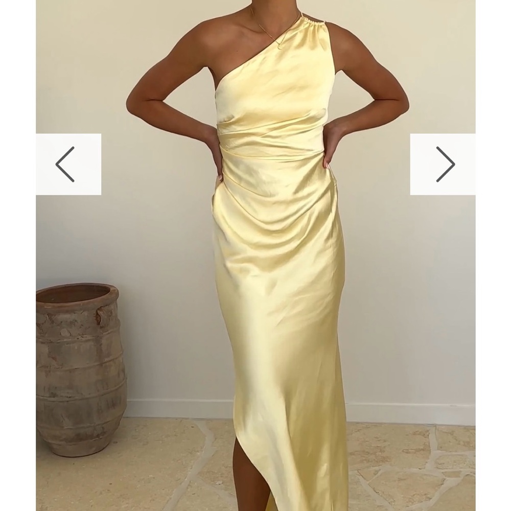 Billy J Jenna One Shoulder Satin Bridesmaid Dress Butter Yellow Size 10 EUC